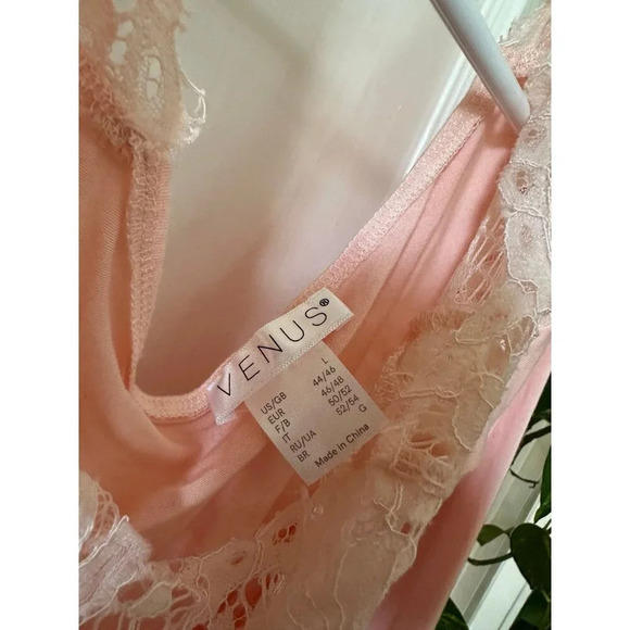 Venus Women’s size large pink Blouse - Picture 5 of 7